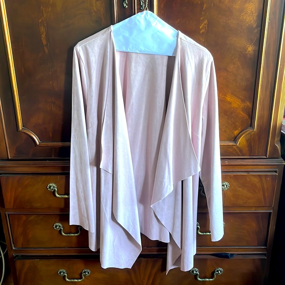 Soft surrounding Size L Faux Suede material